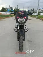 Pulsar 150 Classic Neon