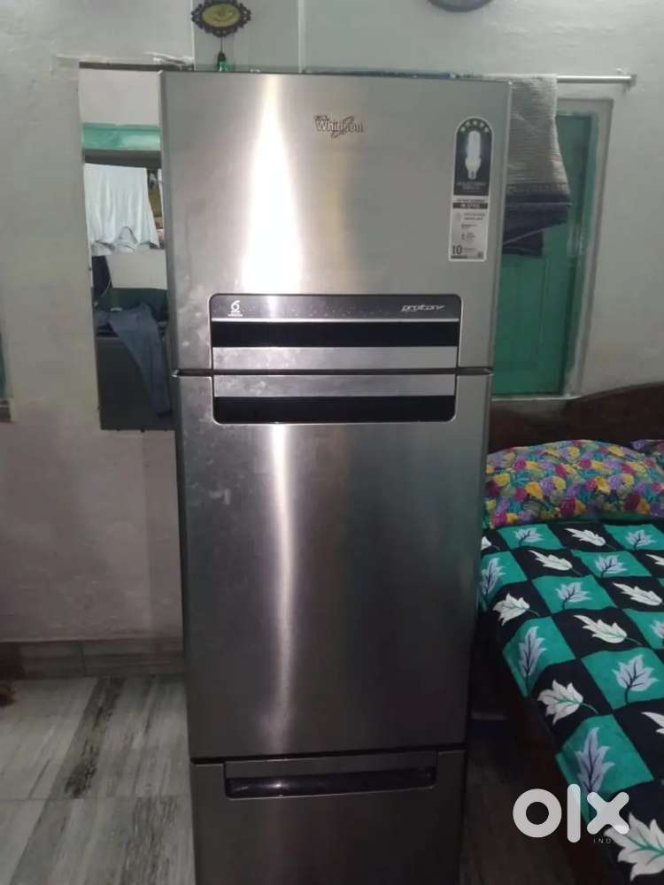Whirlpool 3door fridge