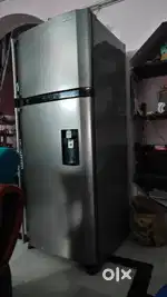 Sharp 650 ltr