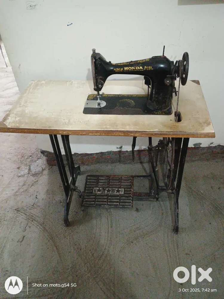 SEWING MACHINE WITH STAND AND TABLE SET WITH BELT MANUAL