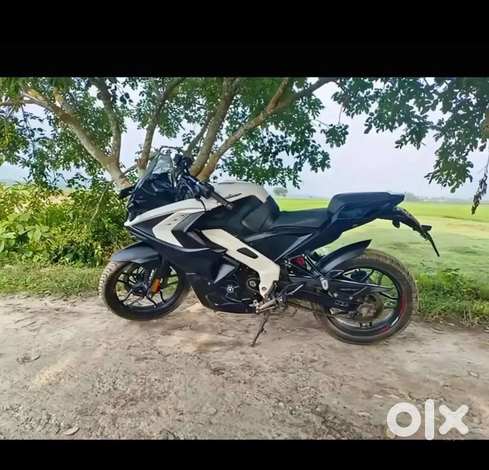 Bajaj rs200 dual channel abs 2022 model