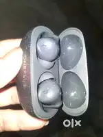 OnePlus Nord Buds 3 Pro

Starry Black 1 din use huaa hai bas