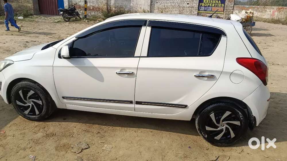 Hyundai i20 2013 CNG & Hybrids 70260 Km Driven