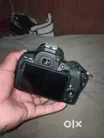 Canon eos 200d