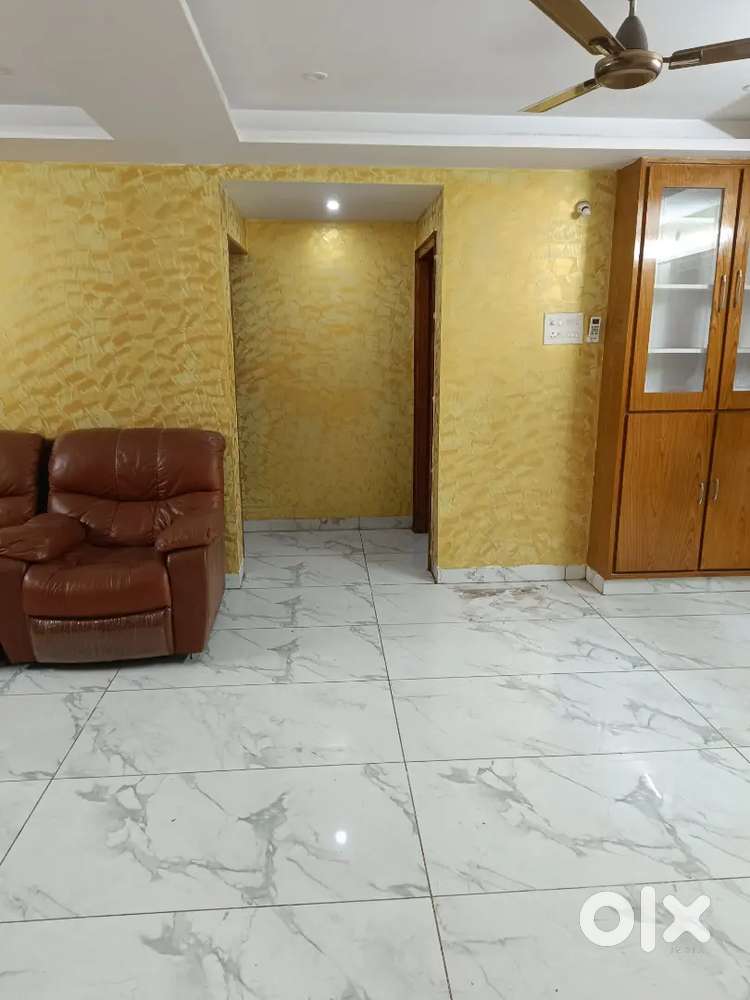 Nine years old east facing 3bhk flat for sale