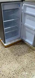 LLOYD fridge
