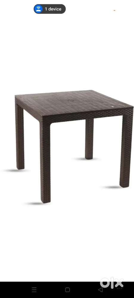 Square table