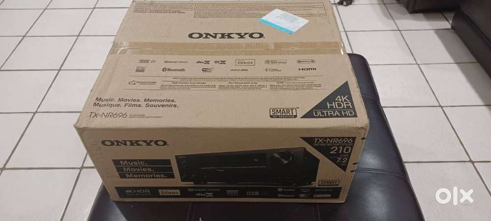 ONKYO TX-NR696 - Like New