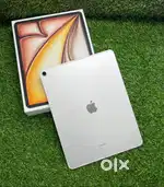 Apple iPad Air 13 [Cell]  (M2 Chip) 256GB Excellent Condition Indian