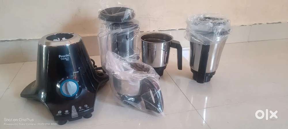 Preethi Taurus 1000W Mixer Grinder(Taurus Plus MG 257  4Jars  Black)