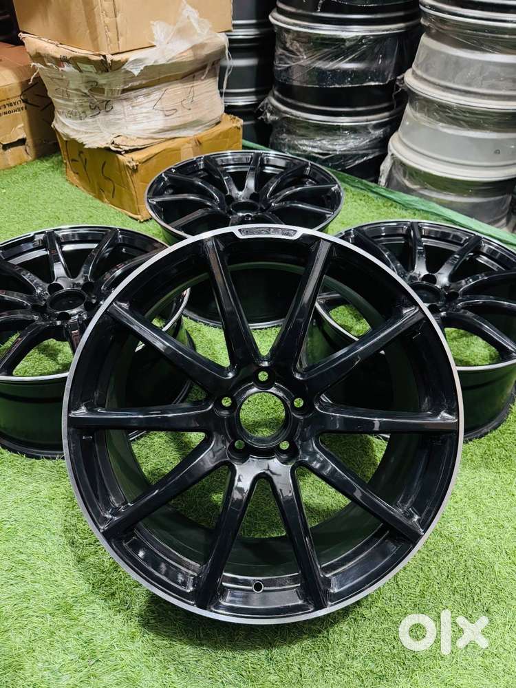 MERCEDES AMG ALLOY WHEELS SET OF 4 (VERY GOOD CONDITION)