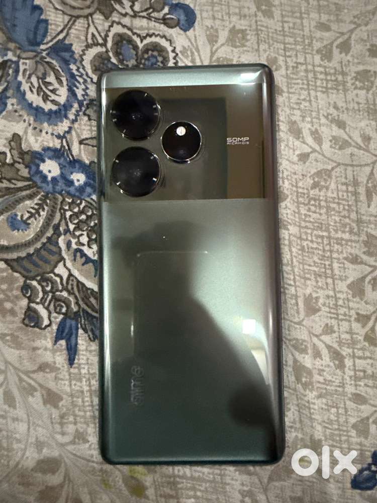 Realme gt 6  ( 16 + 512 gb )