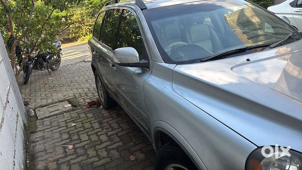 Volvo EX90 2010