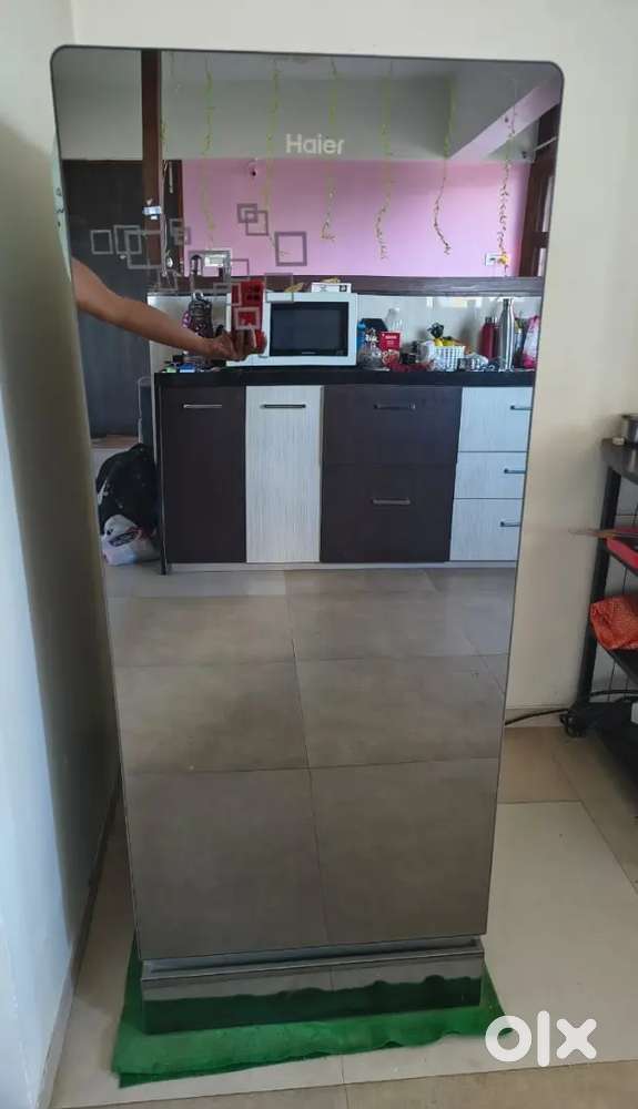 Haier 195 lit Mirror Glass 5 Star Refrigerator