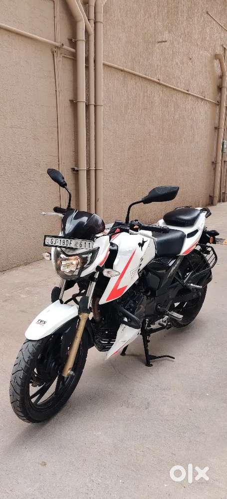 APACHE RTR 200 4V RACE EDITION