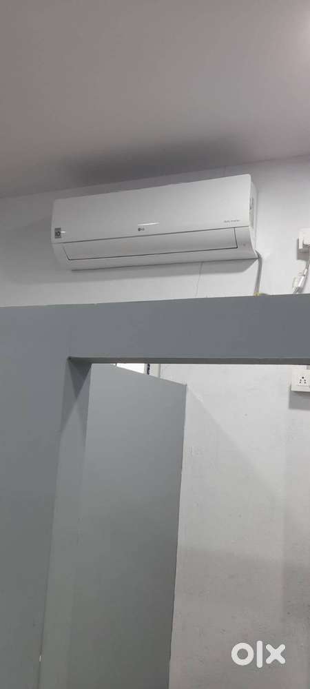 2 LG 2ton Acs for sale - 4yrs old