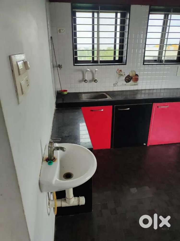 Well maintained flat with 24 hrs water supply