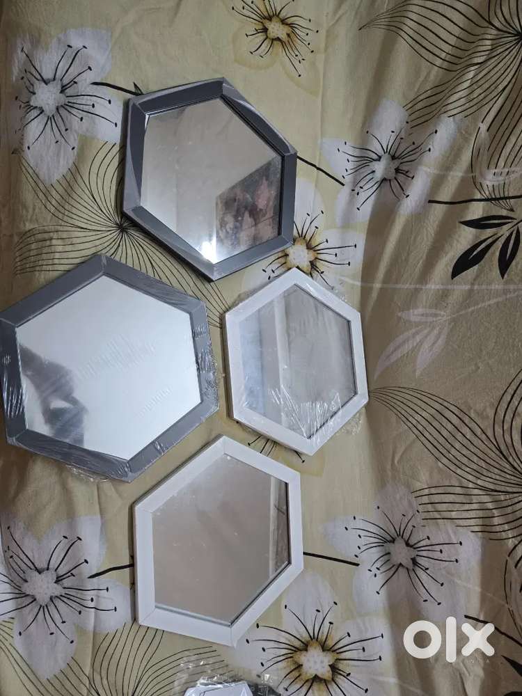 New set of 4 hexagonal mirrors
