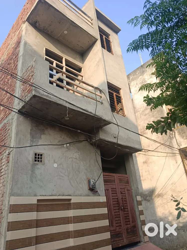 House for sale 15ft by 30ft