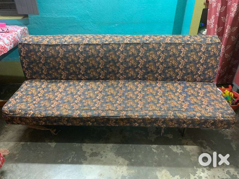 4 seater sofa for sale