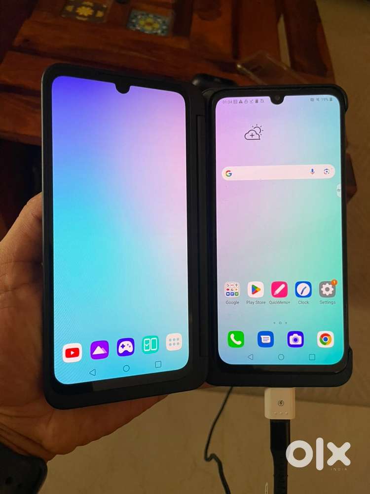 Rare lg g8x dual screen on olx with all the accessories and bill