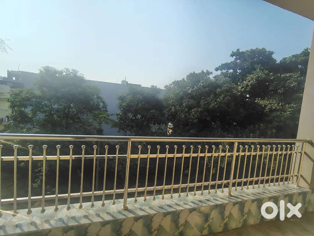 Only for single girls