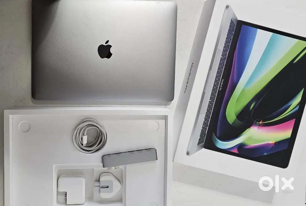 .Apple MacBook Pro M1 2020 13 Inch 8GB Ram 256GB A2338 Space Grey Exc