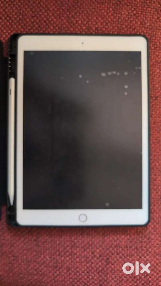Ipad 7th gen , 64 GB , Gold