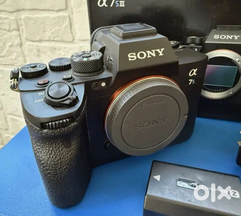 Sony Alpha a7S III 12.1mp ILCE-7SM3 w Shutter 3688 Perfect Condition
