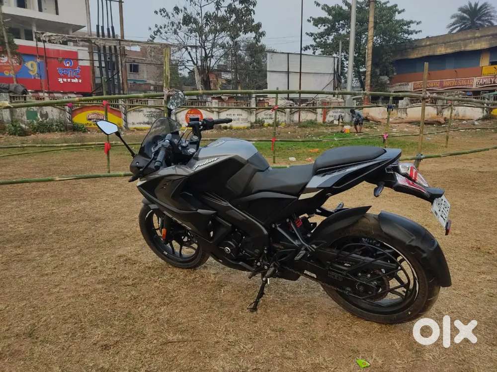 Pulsar RS 200
