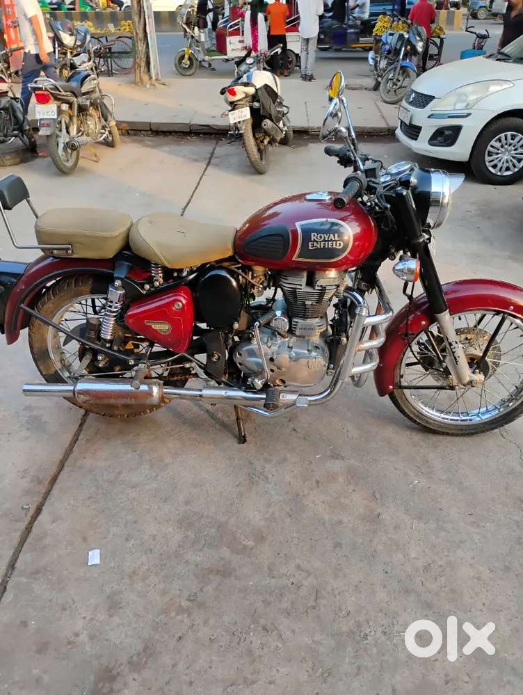 Royal Enfield Classic 350 in excellent condition