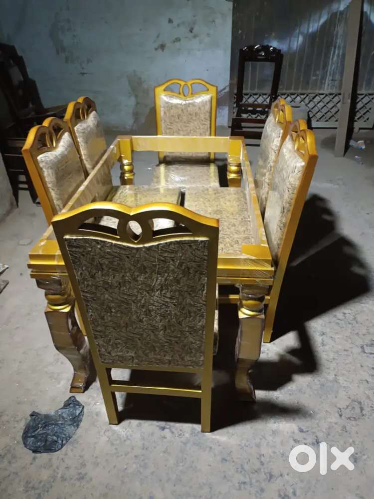 Premium quality  6 seater dining table available in starf dream furnit