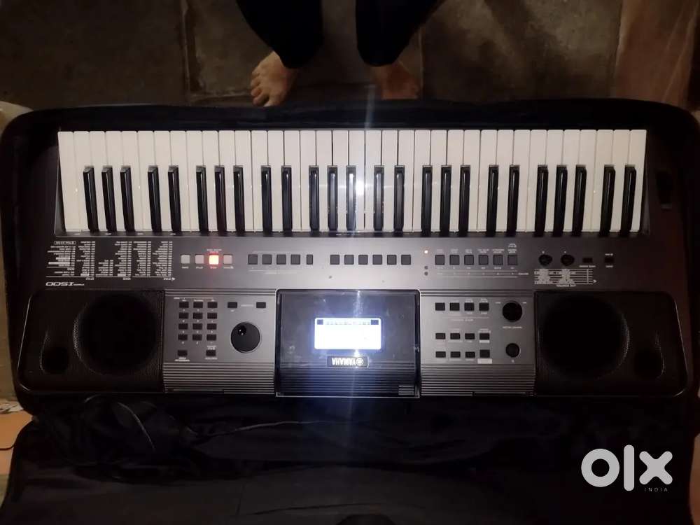 Yamaha PSR I500  & PSR E 473