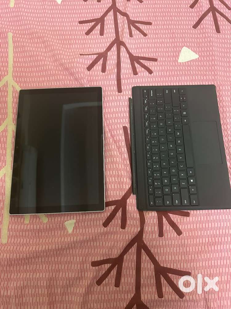 Microsoft Srface pro 7+