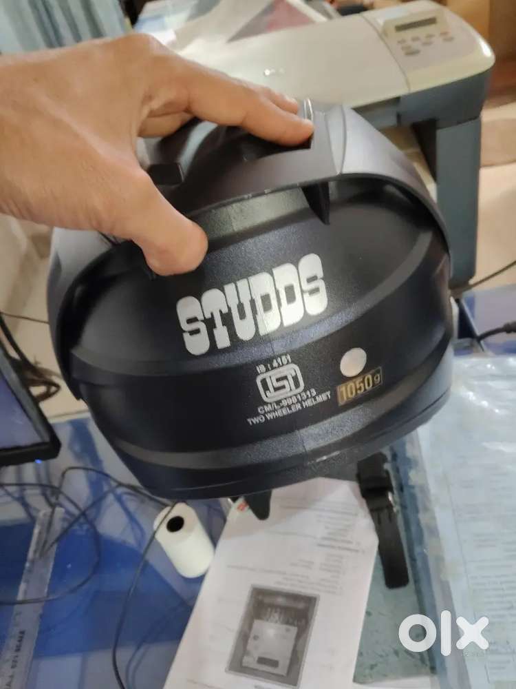 Helmet studs medium full face not used