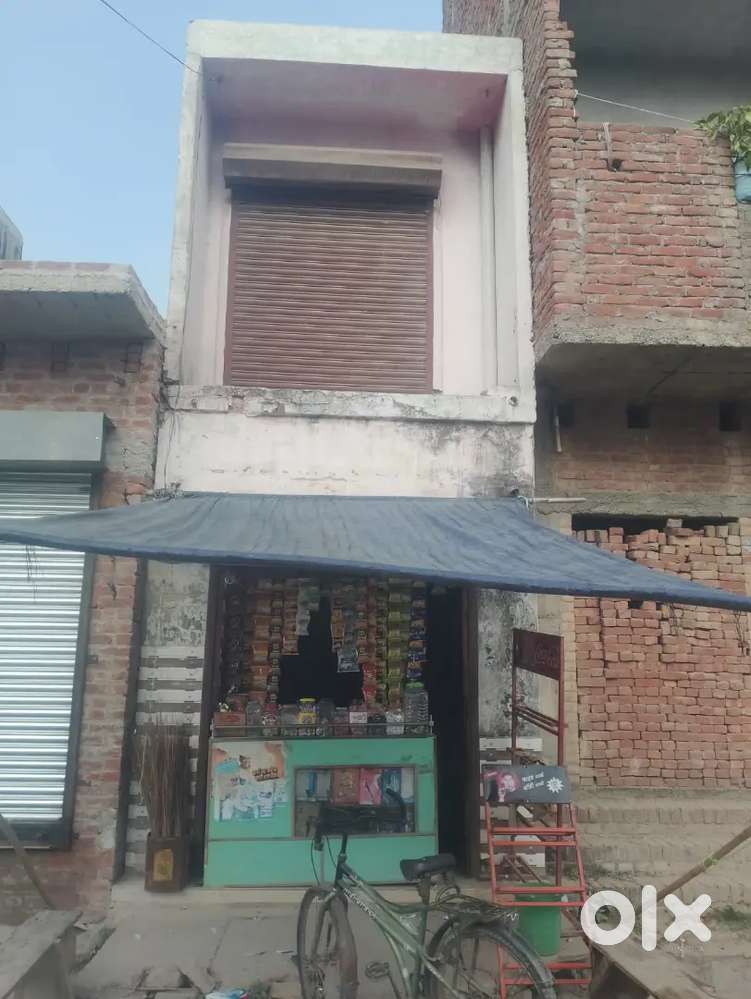 टाइल्स लाइट फिटिंग सब कंप्लीट है