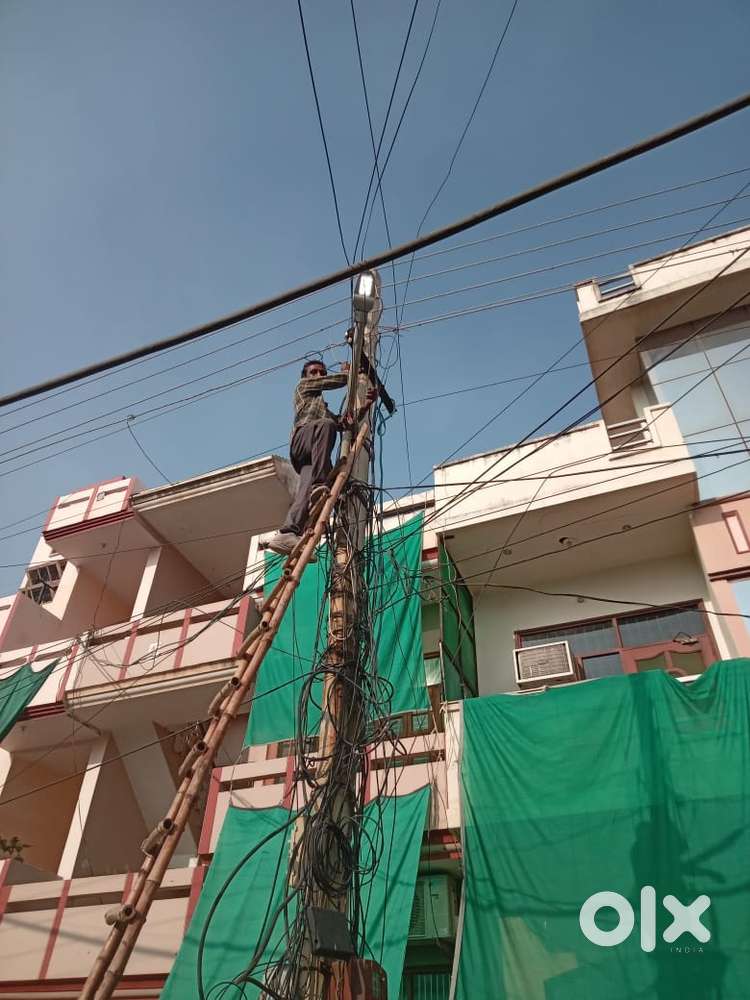 2 Room set in sector 16