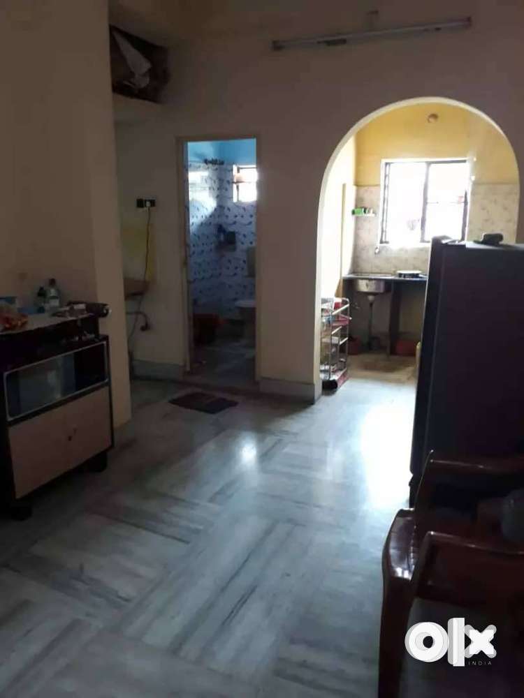 Hurry !! Flat to be sold in cheap rate