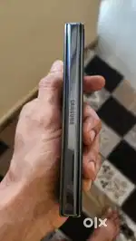 Samsung galaxy Z Fold 4
