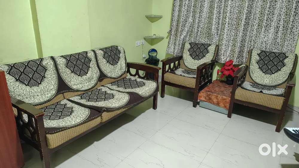 Wooden Sofa Set for Sell in Bangalore