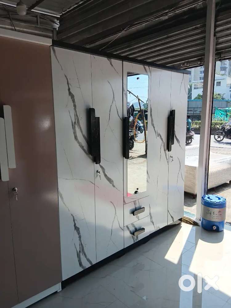 BRAND NEW 5door wardrobe 6x6.5 premium quality