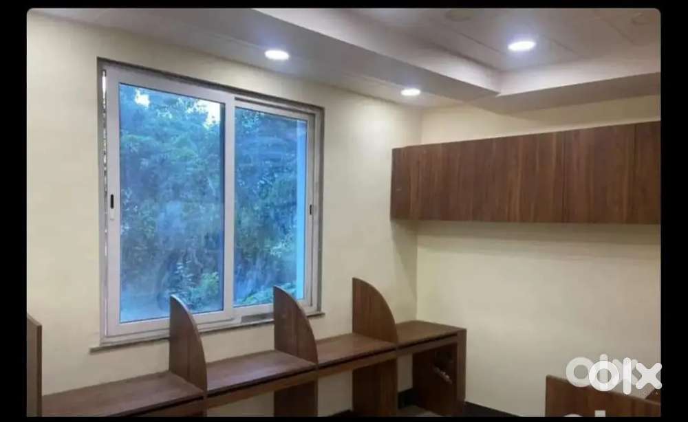 Prime location Fully furnished office space for rent in laxmi nagar