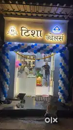 Full furniture of gold jewellers