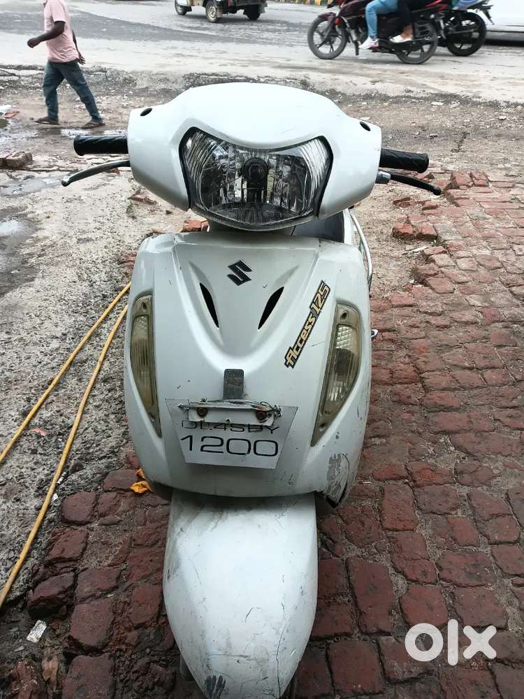 Access solo scooty