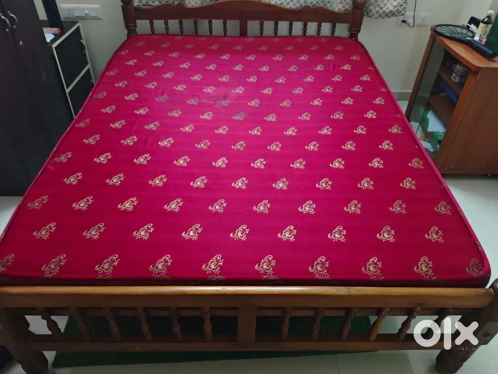 Queen size RESTOLEX coir matress