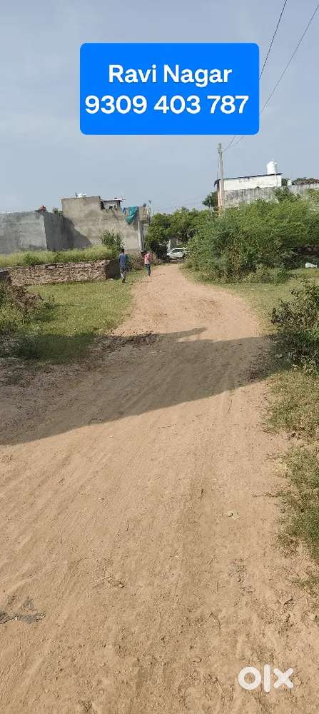 यूआईडी कॉलोनी के पास में आबादी क्षेत्र में प्लॉट