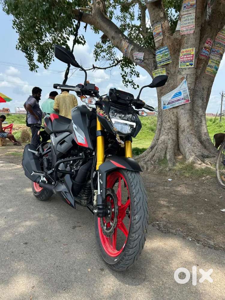 Brand new Apache 160 4v usd model, 4months old,