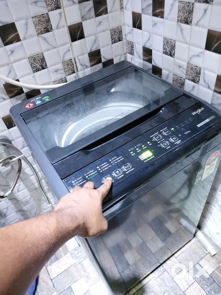 Combo offer Buy Washing machine snd fridge f9r 12k