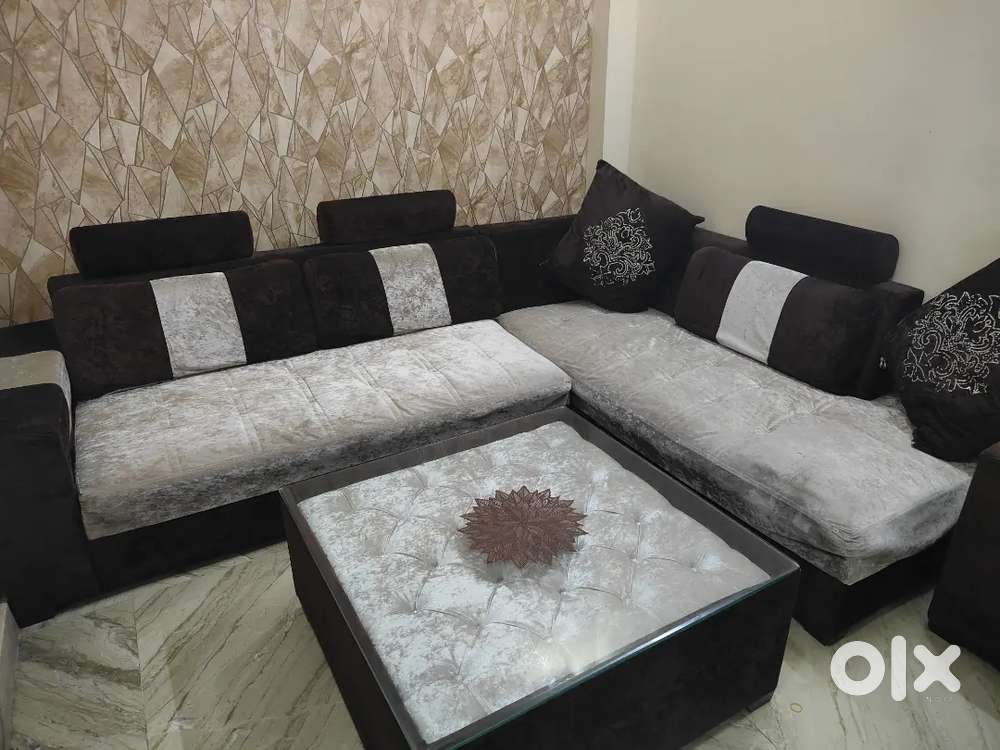 7 Seater L Type Sofa With Center Table