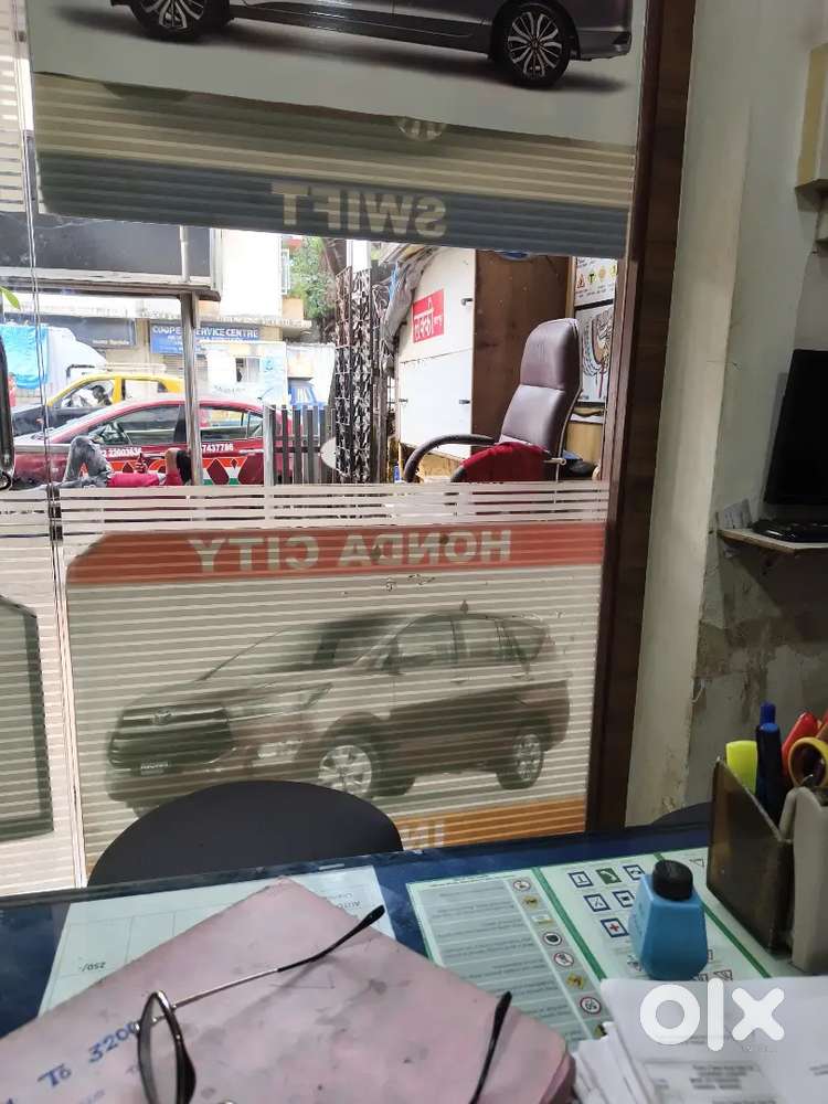 Shop very to Railway station